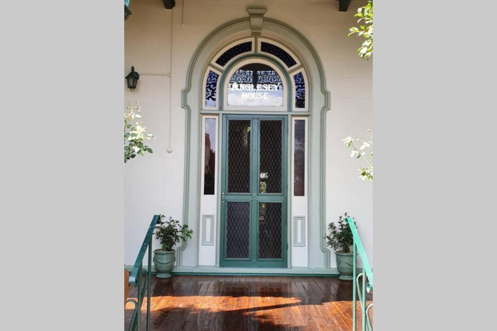 Anglesey House Iconic Cbd Heritage Apartment Forbes